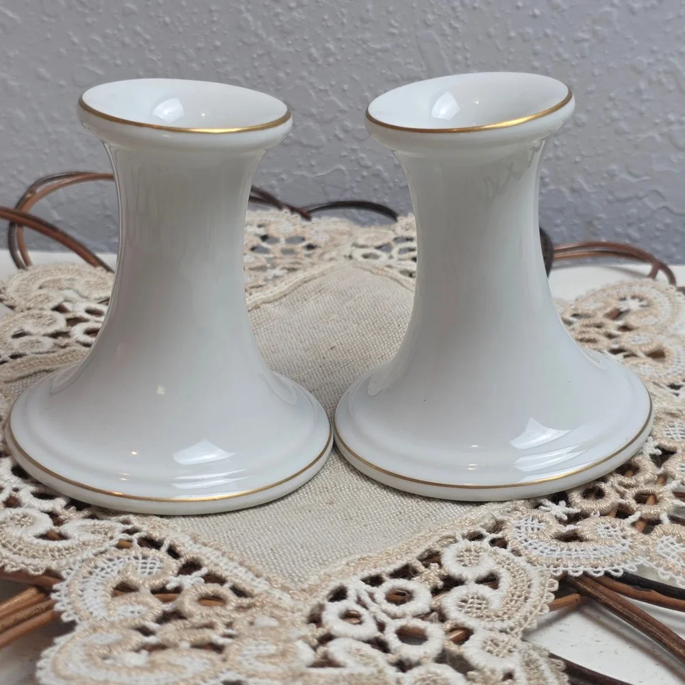Vintage Woolworth Porcelain Christmas Holly Berry Pinecone Candlesticks Gold Rim